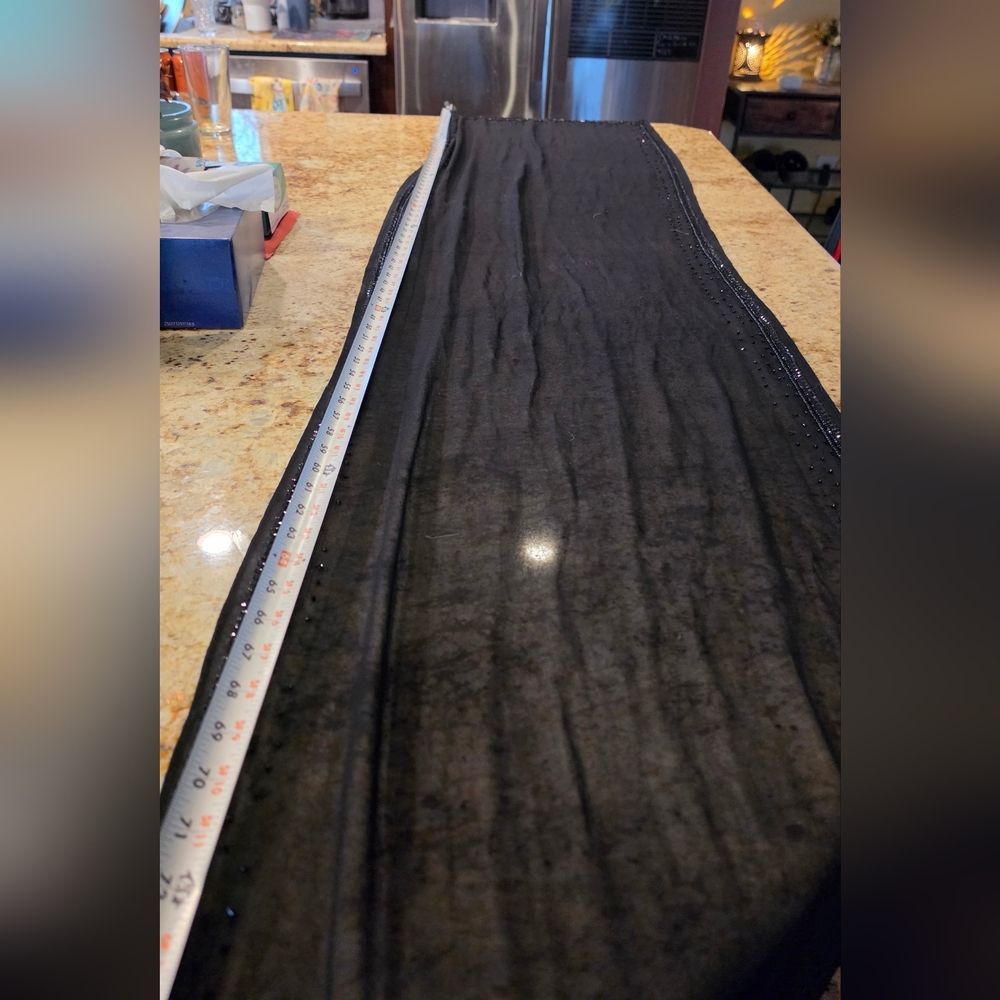 Elegant Black Sheer Scarf with Sequined Accent - Picture 5 of 6